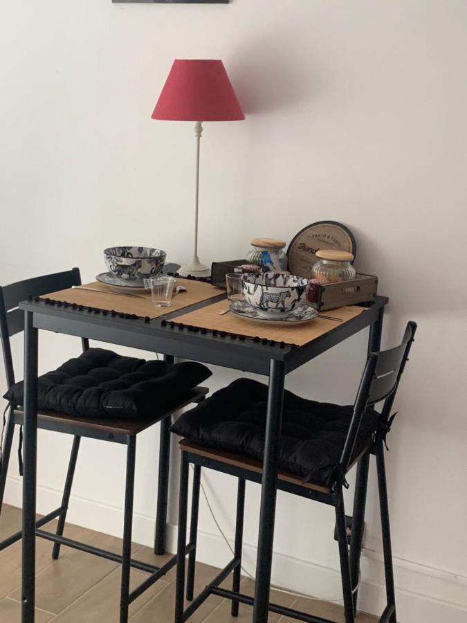 Oustaou Acces Piscine Homestay
